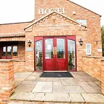 Hotel Oyo White Horse Hotel, East 3*