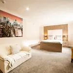 Oyo White Horse Hotel, East Hotel Thirsk