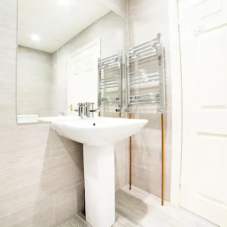 Oyo White Horse Hotel, East Thirsk