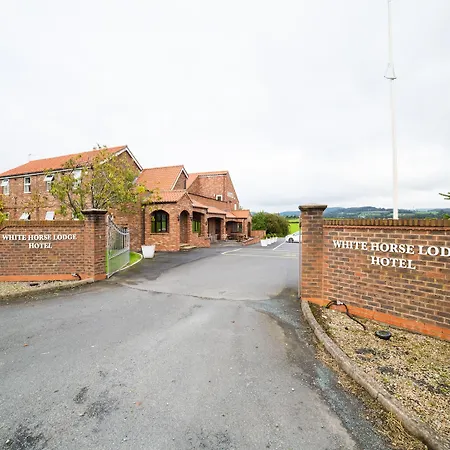 White Horse Hotel 3*