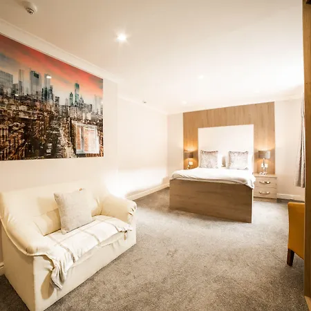 Отель Oyo White Horse Hotel, East