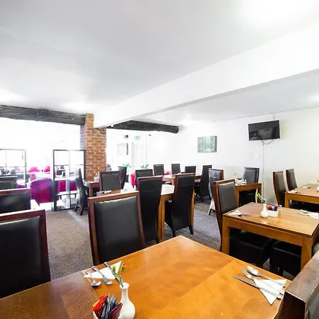 Oyo White Horse Hotel, East Thirsk