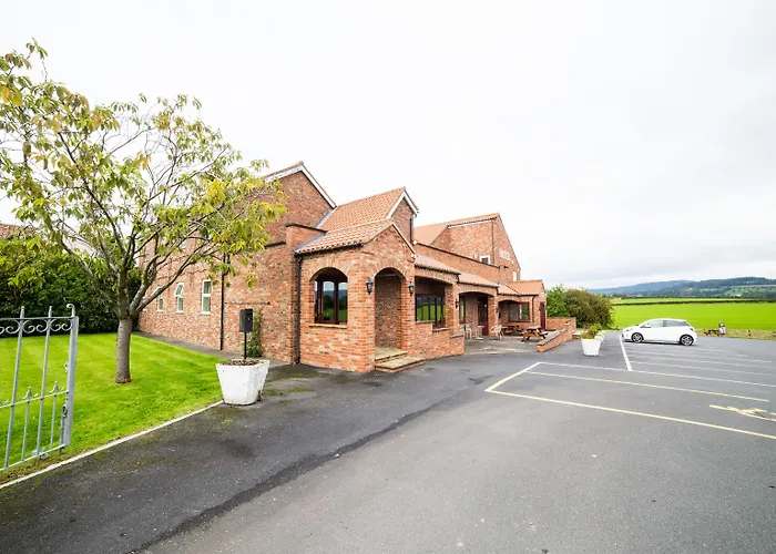 White Horse Hotel 3*