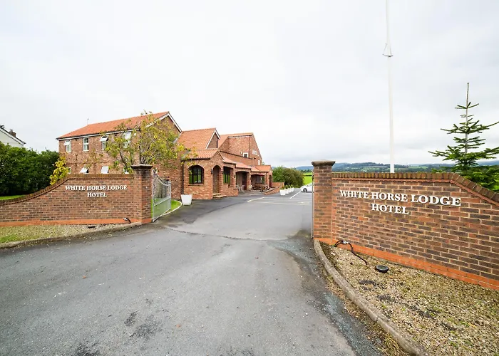 White Horse Hotel 3*