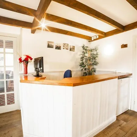 White Horse Hotel 3*